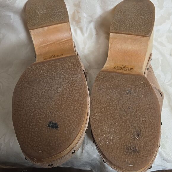 Hokus Pokus Tan Beige Platform Wooden  Clogs - Picture 10 of 10